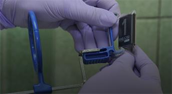 Acquiring images using CMOS Sensors